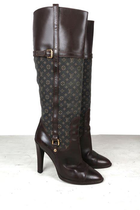 laarzen louis vuitton|louis vuitton clothing.